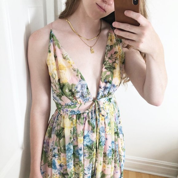 Stunning Cottagecore Statement Flowing Maxi Dress - Picture 4 of 6